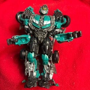 Hasbro Transformer Roadbuster Studio Series Robot Figure - Teal and Black